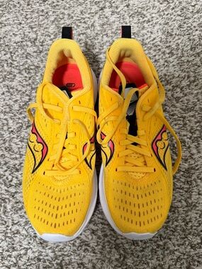 Saucony road running shoes